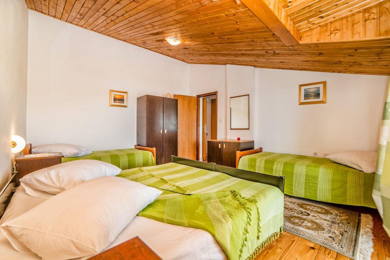 Apartments And Rooms Ana Pomer 217 Esterno foto