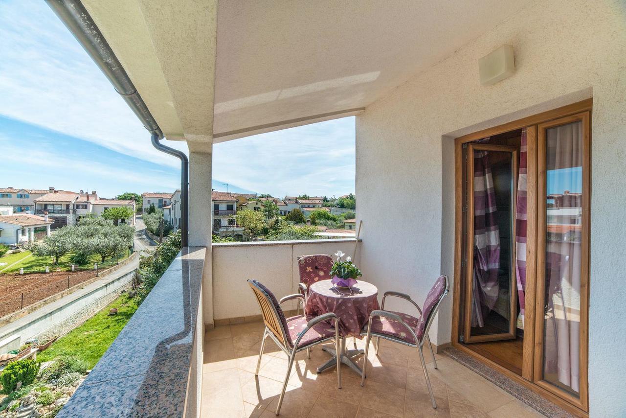Apartments And Rooms Ana Pomer 217 Esterno foto